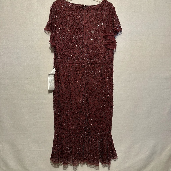 NWT Mac Duggal Sequined V Neck Flutter Cap Sleeve Trumpet Dress - size 24 - Picture 5 of 7